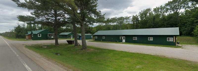Evergreen Tavern and Cabins - Green Haven Lodge (newer photo)